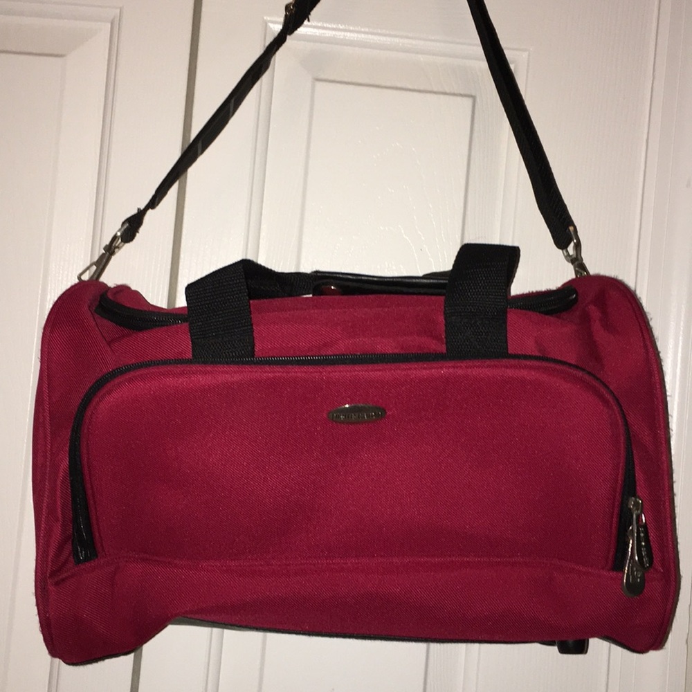 Pierre Cardin travel bag✨